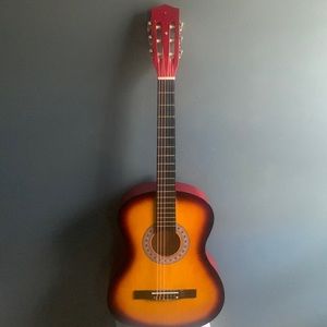 I’m selling my guitar I’ve given up on learning to play it.